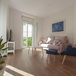  Apartamento Rd Aparcamiento Incluido Triana Luminoso Cómodo 2bd 2bth Espanha